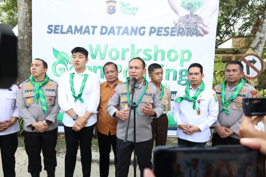 Polda Riau Gelorakan Semangat Green Policing, Tanam 21.000 Pohon untuk Bumi Lancang Kuning