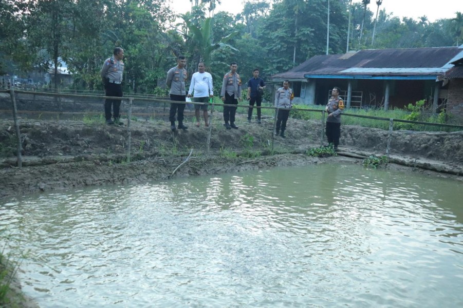 Menjelang Lebaran, Kapolres Inhu Cek 6.000 Bibit Ikan untuk Ketahanan Pangan