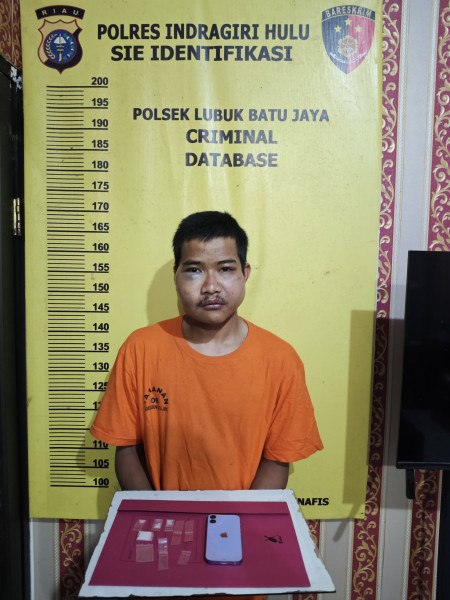 Polsek LBJ Bekuk Petani Nyambi Jualan Sabu di Pasir Penyu, 4 Paket Sabu Diamankan