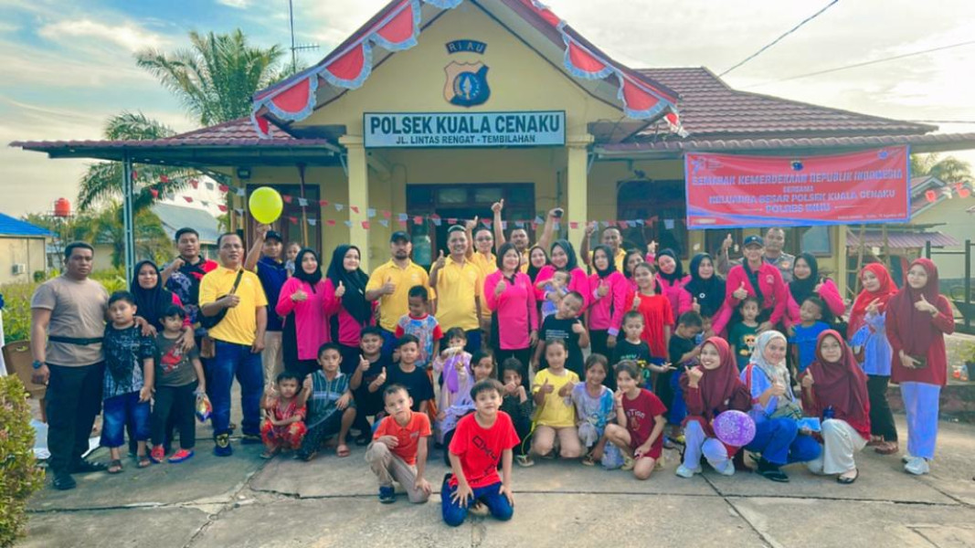 Meriahkan HUT RI 78, Polsek Kuala Cenaku Gelar Berbagai Perlombaan Masyarakat